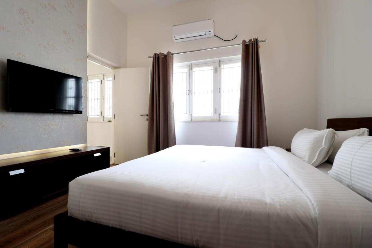 Welcome To Serenity-Luxury Villa At Prestige Augusta Golf Village Bangalore Bagian luar foto